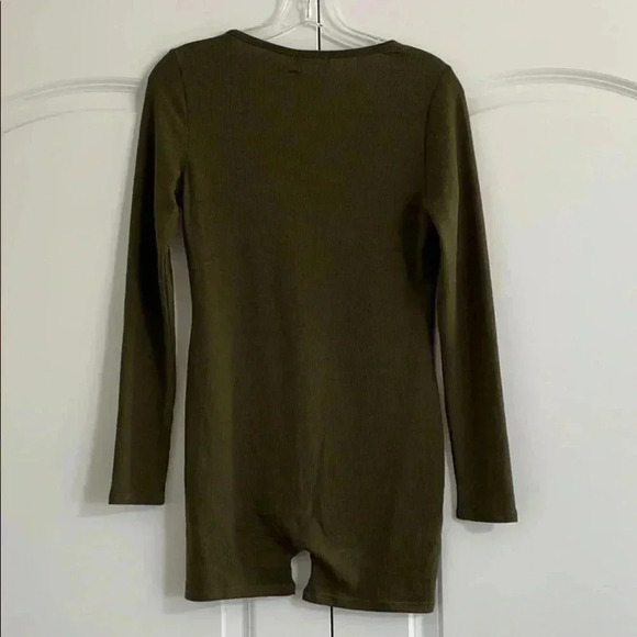 Popular 21 Ribbed Bodycon Romper NWOT​​ - Picture 5 of 8